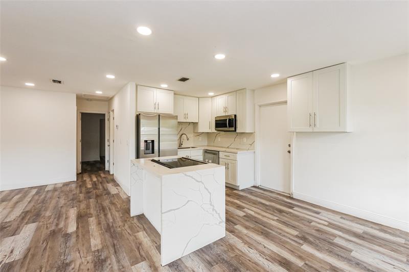 Image 3 of 15 For 730 18th St  