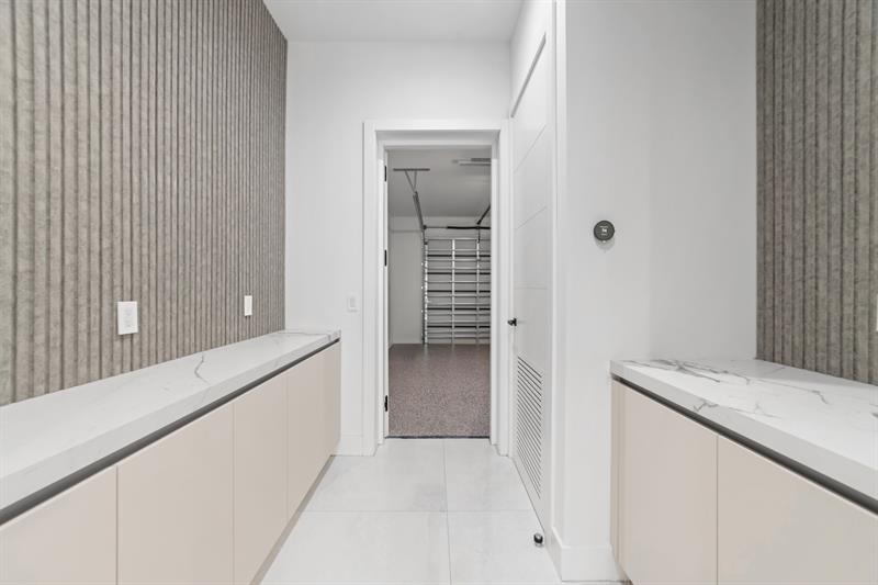 Image 11 of 21 For 1314 13th Ave  B