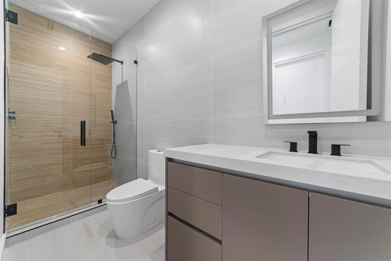 Image 21 of 21 For 1314 13th Ave  B