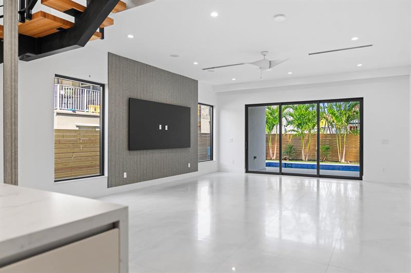 Image 7 of 21 For 1314 13th Ave  B
