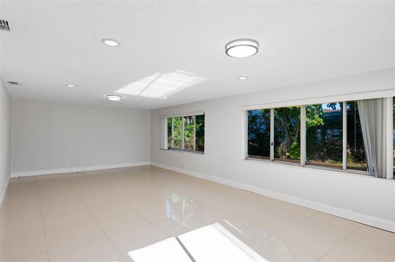 Image 14 of 27 For 6719 Boulevard Of Champions