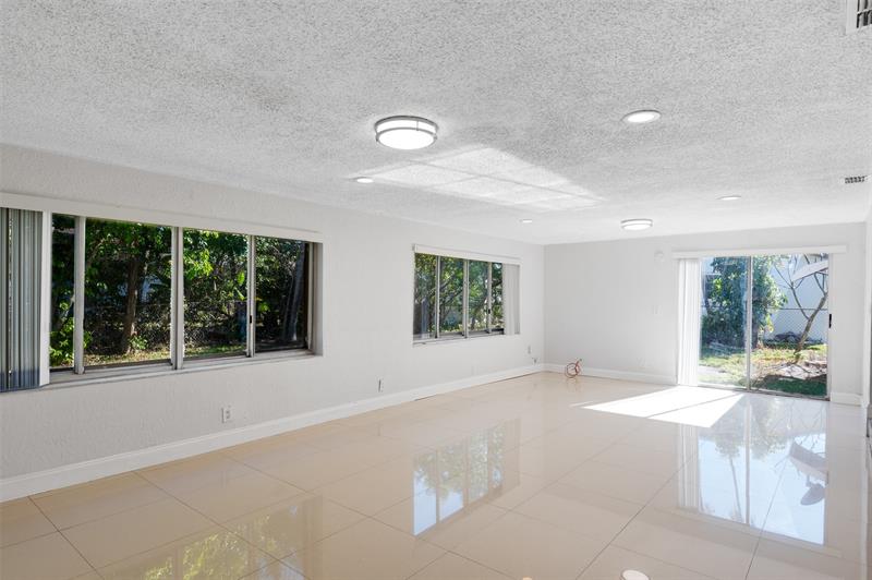 Image 15 of 27 For 6719 Boulevard Of Champions