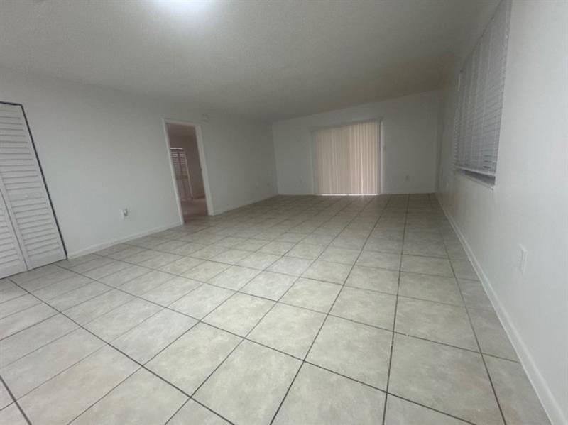 Details for 5525 41st St  218, Hollywood, FL 33023
