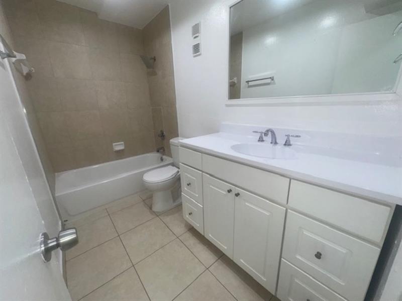 Image 20 of 20 For 5525 41st St  218
