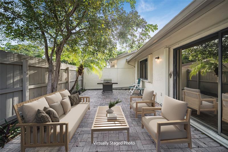 Image 4 of 25 For 3060 Oakland Forest Dr  1105