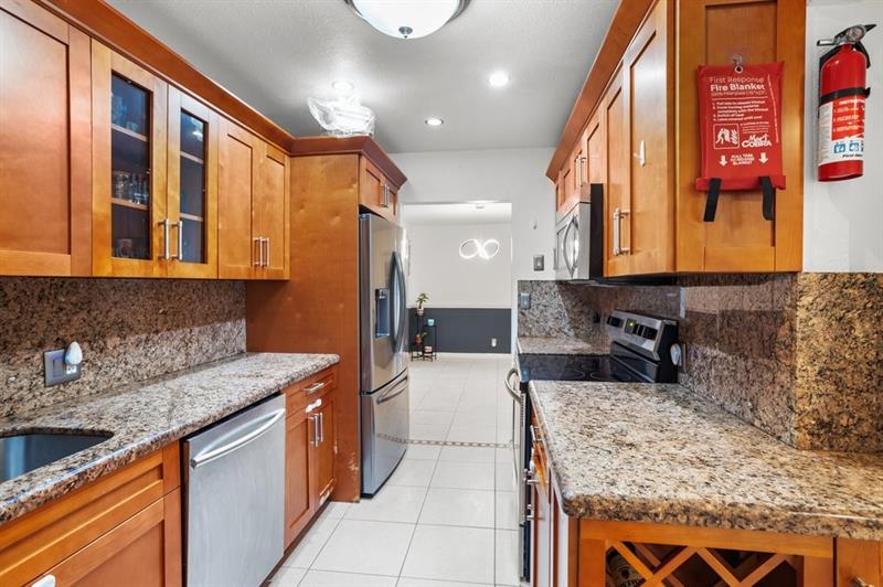 Image 6 of 24 For 3010 68th St  104