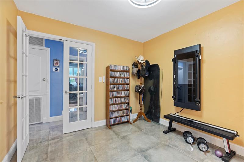 Image 18 of 54 For 2501 8th Ave