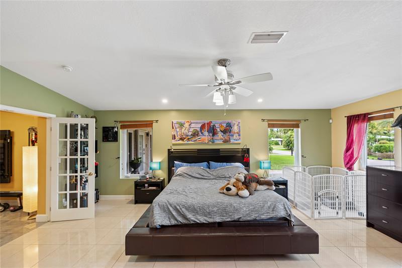 Image 24 of 54 For 2501 8th Ave