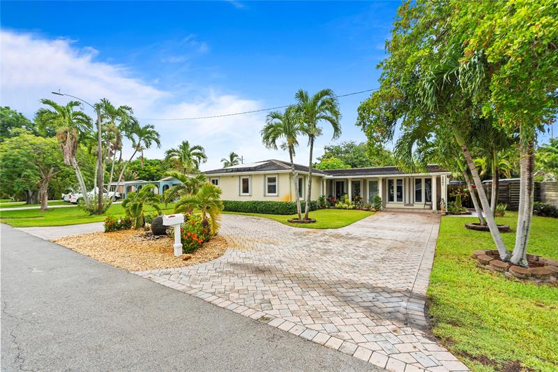 Image 3 of 54 For 2501 8th Ave