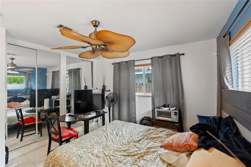 Image 45 of 54 For 2501 8th Ave