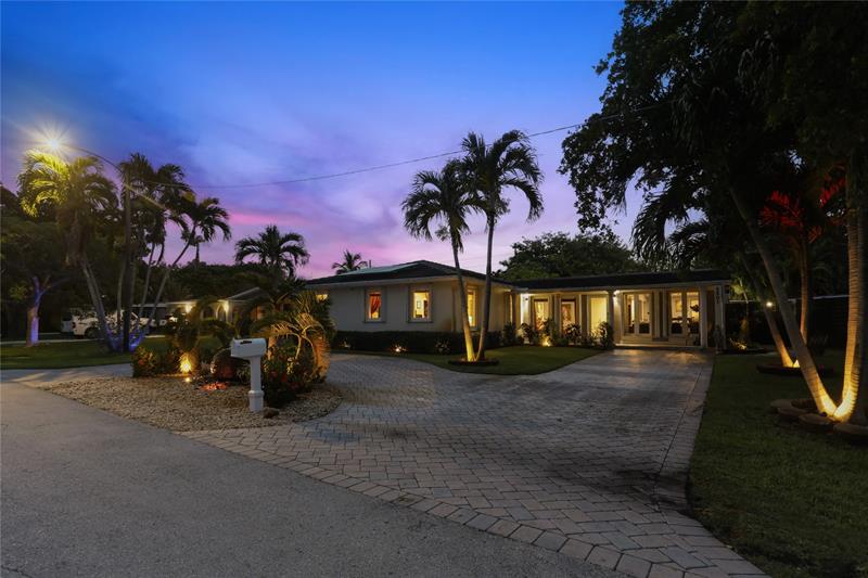 Image 6 of 54 For 2501 8th Ave