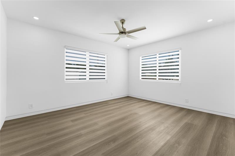 Image 22 of 39 For 699 70th St  