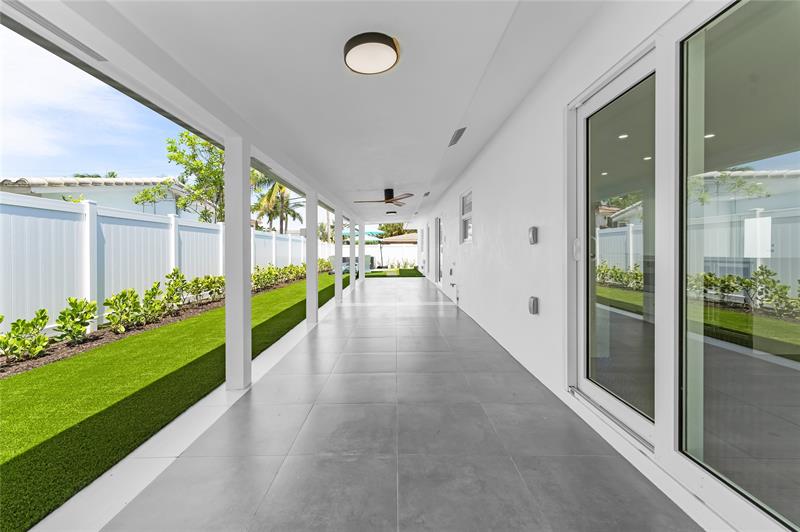 Image 27 of 39 For 699 70th St  