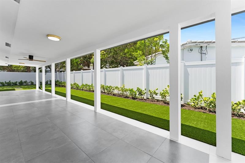 Image 28 of 39 For 699 70th St  