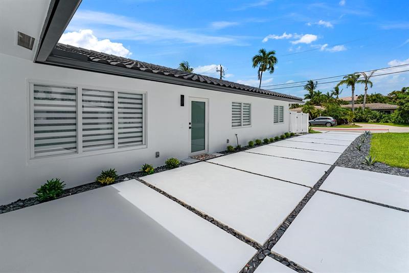 Image 36 of 39 For 699 70th St  