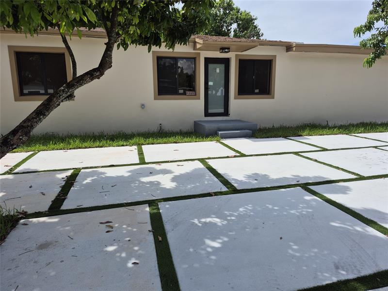 Image 10 of 16 For 270 147th St