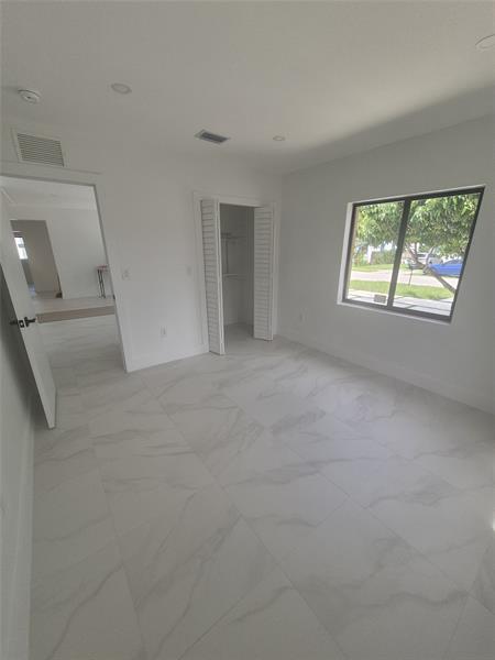 Image 12 of 16 For 270 147th St