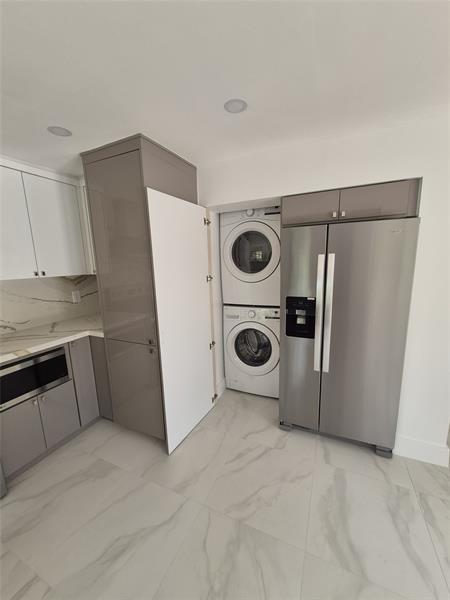 Image 9 of 16 For 270 147th St