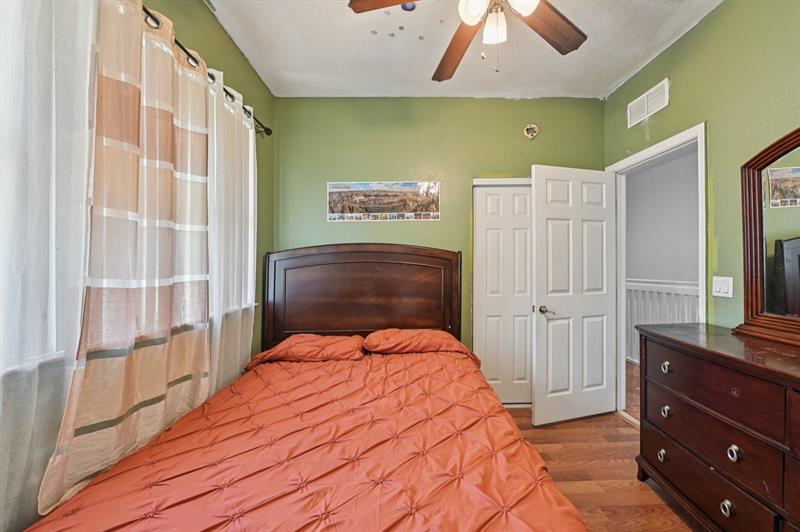 Image 19 of 26 For 2921 33rd Ter  2921