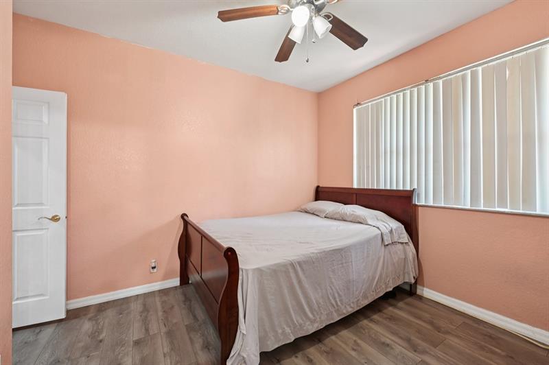 Image 21 of 26 For 2921 33rd Ter  2921