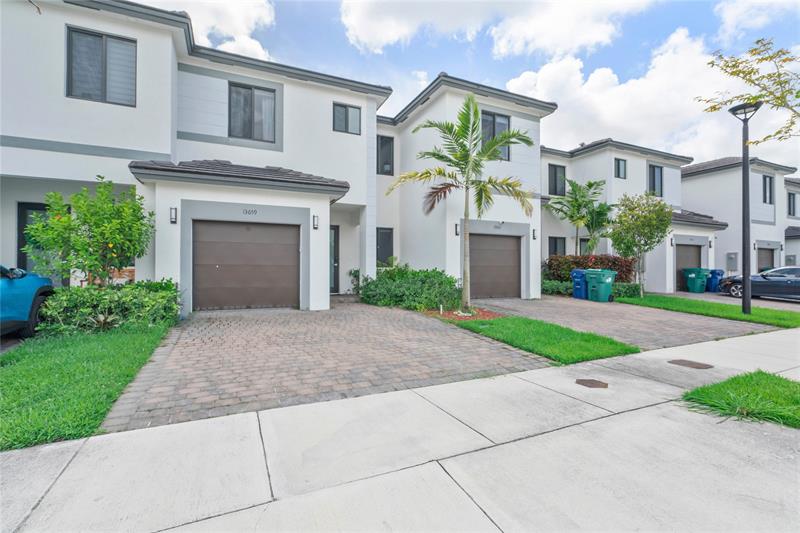 Details for 13659 157th Ct  13659, Miami, FL 33196