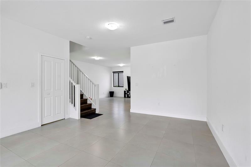 Image 12 of 41 For 13659 157th Ct  13659