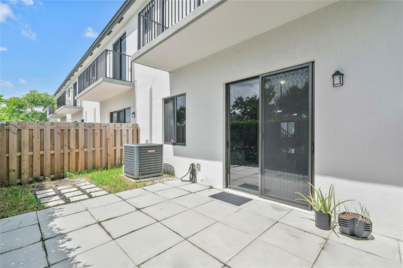 Image 22 of 41 For 13659 157th Ct  13659