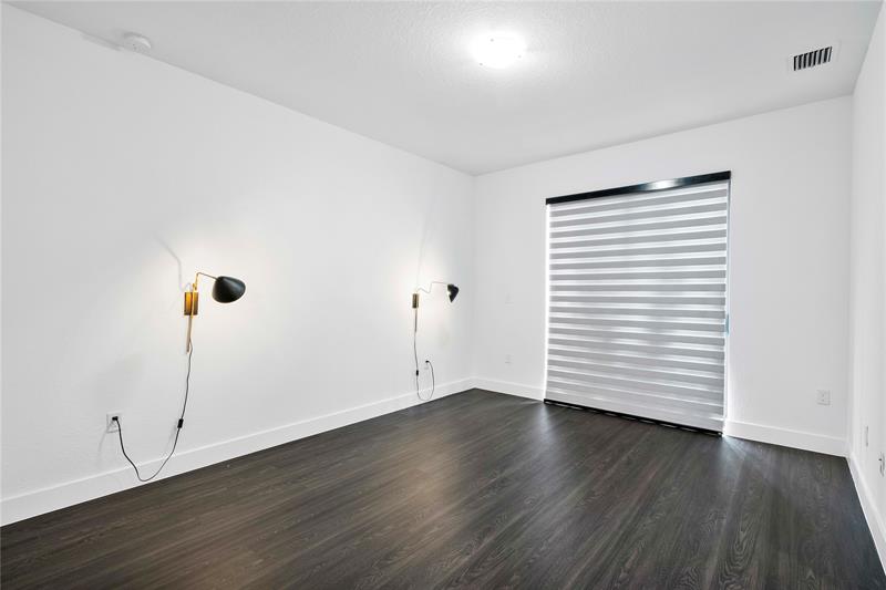Image 26 of 41 For 13659 157th Ct  13659