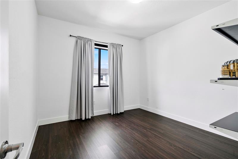 Image 37 of 41 For 13659 157th Ct  13659