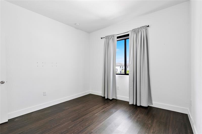 Image 38 of 41 For 13659 157th Ct  13659