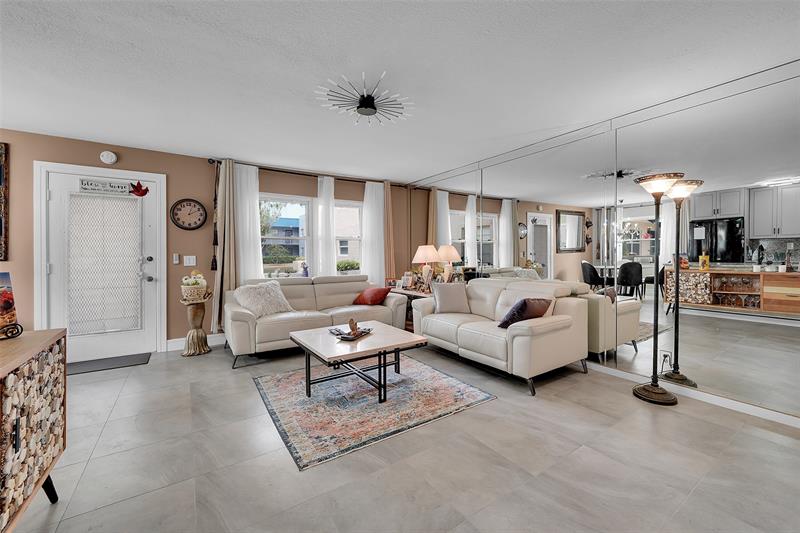 Image 11 of 34 For 163 Flanders D  163