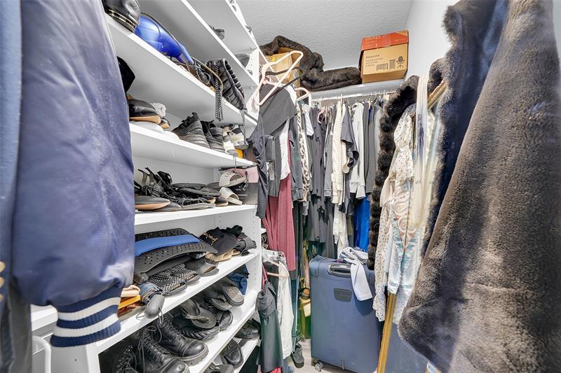 Image 15 of 34 For 163 Flanders D  163