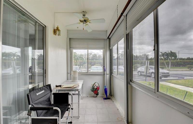 Image 23 of 34 For 163 Flanders D  163