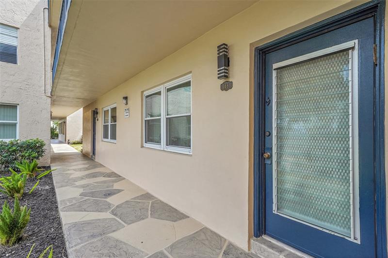 Image 24 of 34 For 163 Flanders D  163