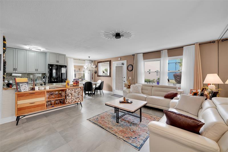 Image 9 of 34 For 163 Flanders D  163