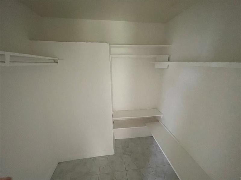 Image 11 of 14 For 2819 Polk St  B