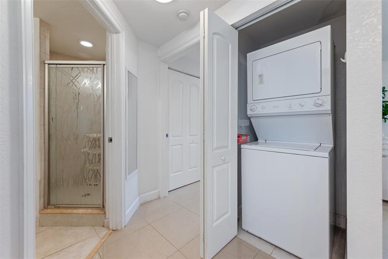 Image 22 of 39 For 1830 Radius Dr  318