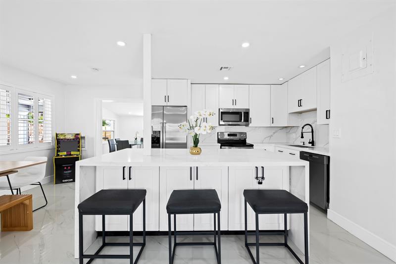 Image 11 of 28 For 865 23rd Ter