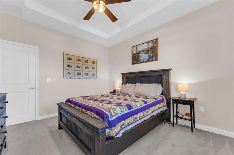 Image 18 of 41 For 11883 46th St