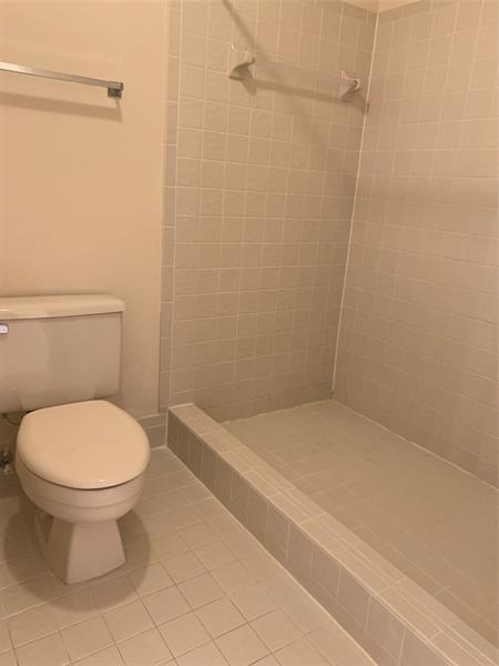 Image 12 of 19 For 15746 Woodgate Pl