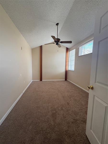 Image 18 of 19 For 15746 Woodgate Pl