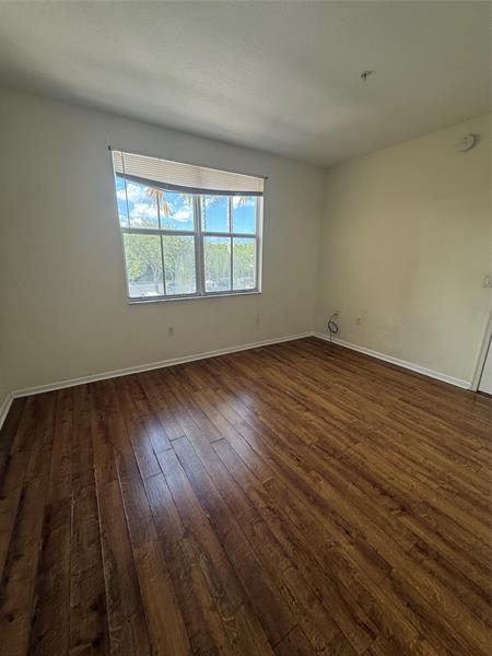 Image 11 of 18 For 4404 160th Ave  823