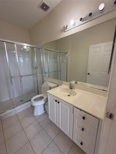 Image 16 of 18 For 4404 160th Ave  823