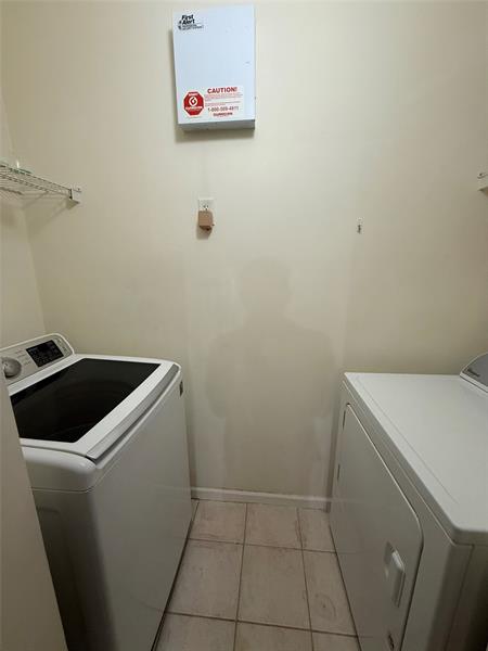 Image 3 of 18 For 4404 160th Ave  823
