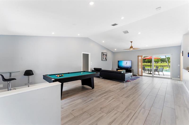 Image 5 of 40 For 8684 1st Pl  