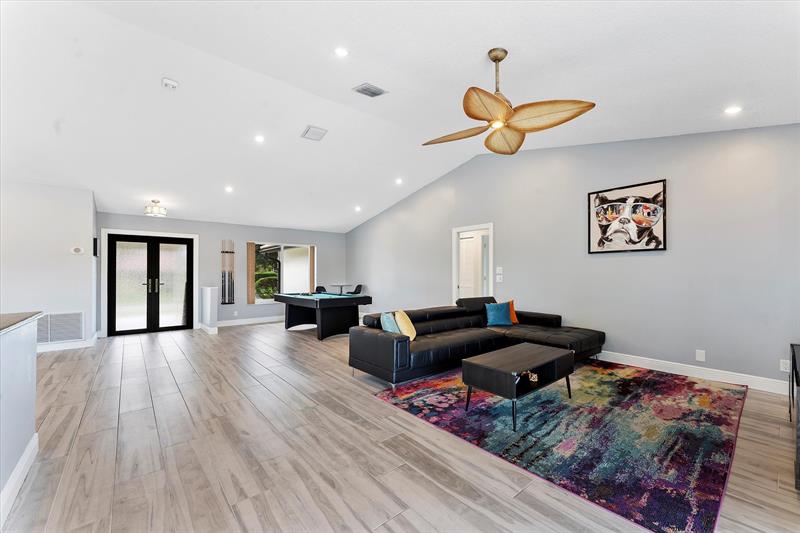 Image 7 of 40 For 8684 1st Pl  