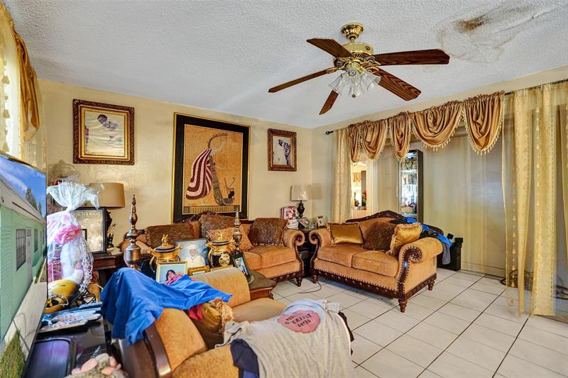 Image 17 of 36 For 57 68th St  