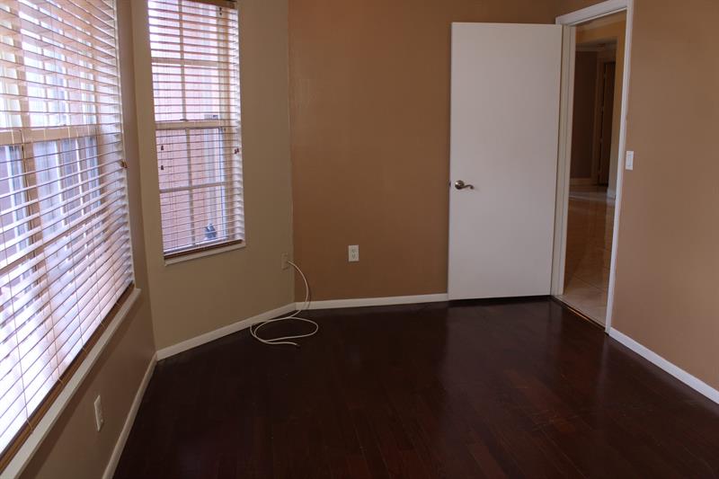 Image 22 of 40 For 8620 12 Street