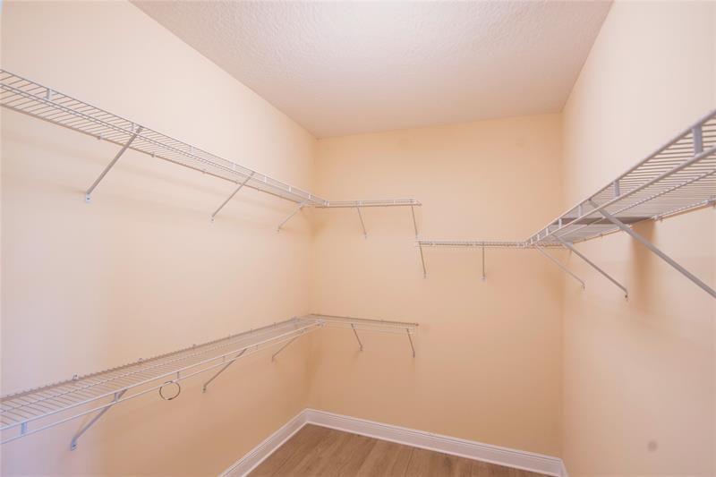Image 17 of 52 For 582 Gossamer Wing Way