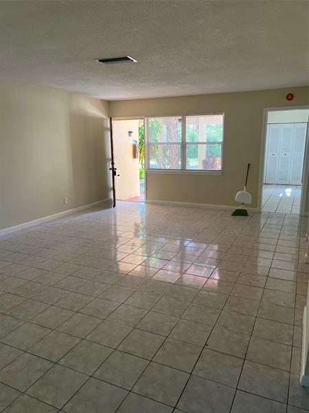 Details for 7800 37 Dr  , Coral Springs, FL 33065